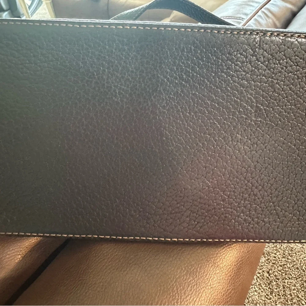 Dolce & Gabbana Pebble Leather Handbag - Picture 7 of 9